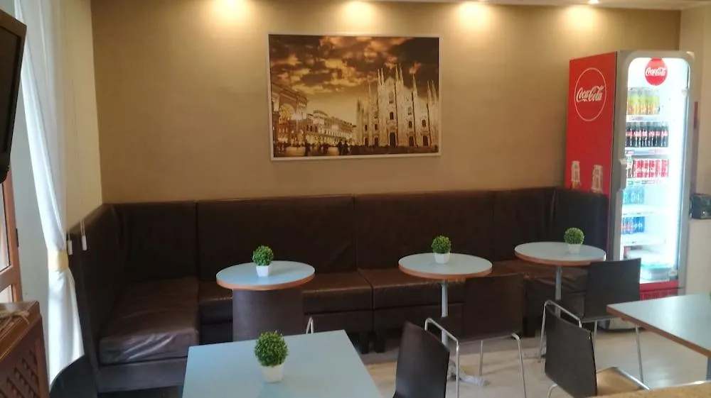 Hotel Mm Dateo Милан Италия
